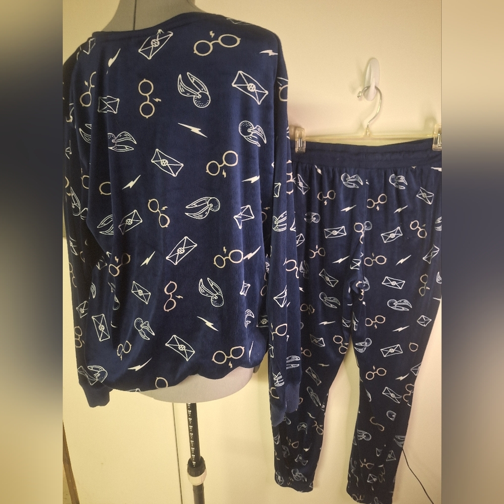 Harry Potter Pajama Set Size Large G - Picture 4 of 5